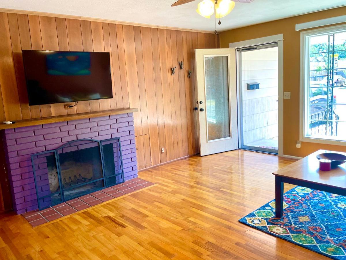 Villa Colorful 50'S Ranch In The Heart Of Eugene Exterior foto